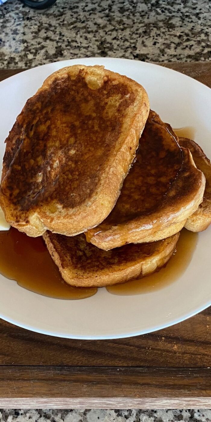 Fluffy cinnamon French toast with a secret twist, a sweet and quick breakfast recipe that’s sure to impress.