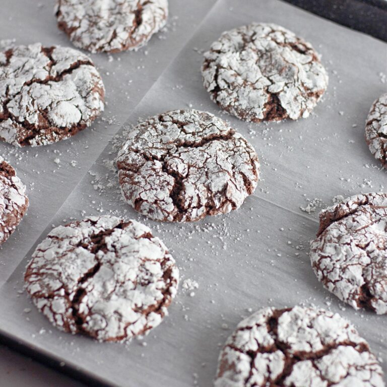 Easy no-chill chocolate crinkle cookies made in under 30 minutes