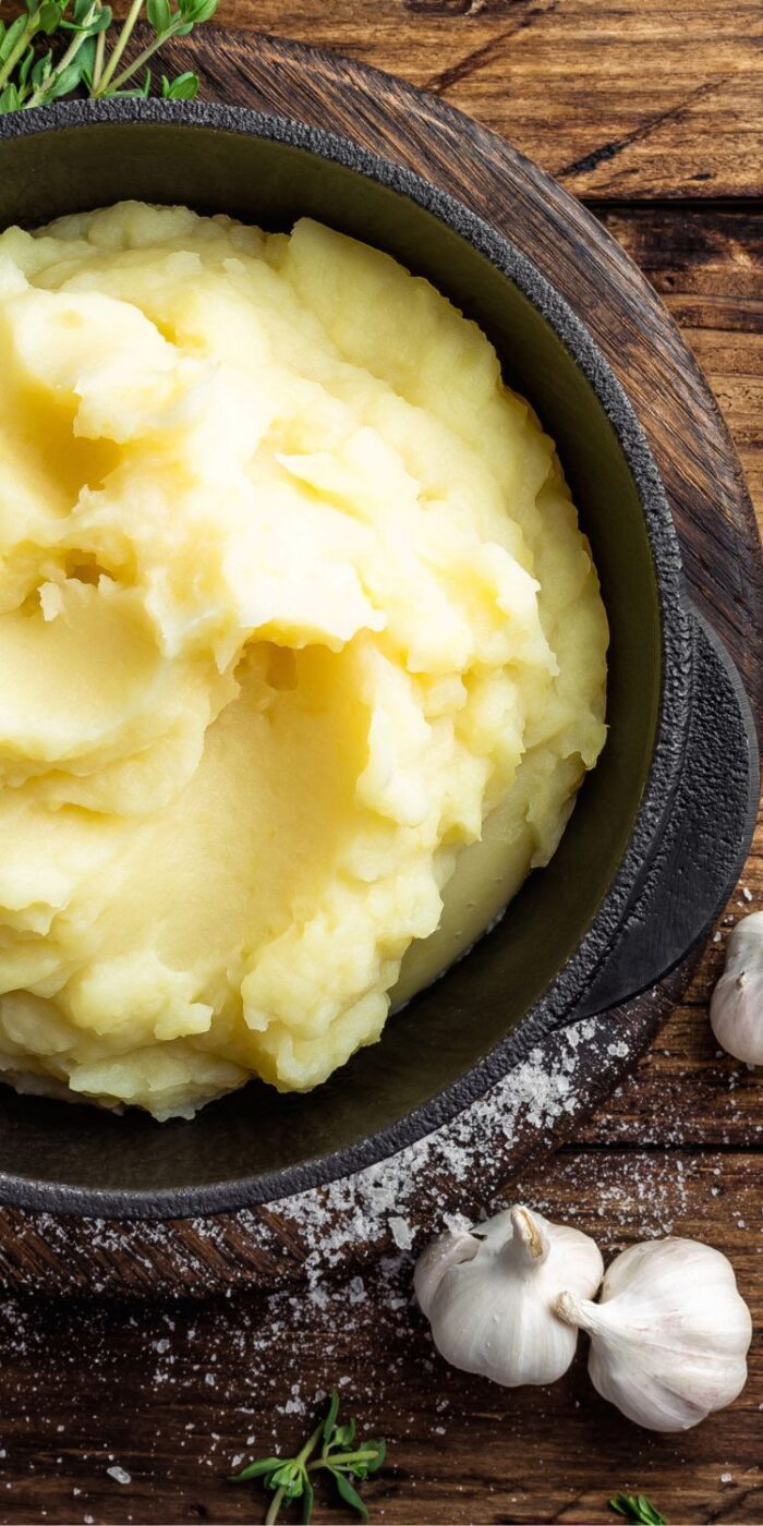 Creamy and Buttery Garlic Mashed Potatoes for the Perfect Side Dish