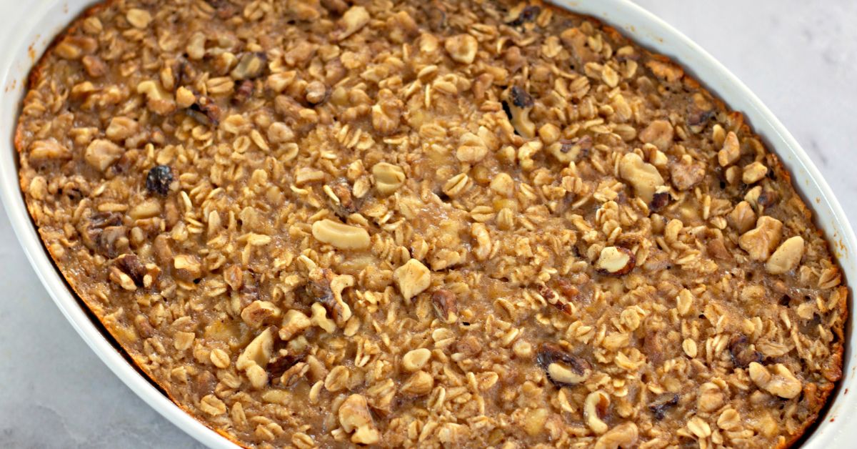 Quick and Easy Banana Baked Oatmeal for Breakfast